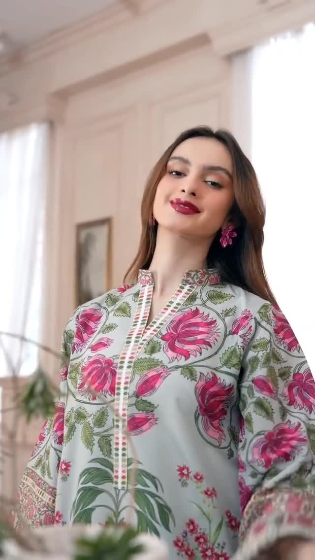 Hania Digital Print 2pc detail