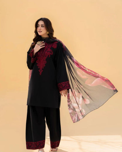 Zaroon Emb 3pc front