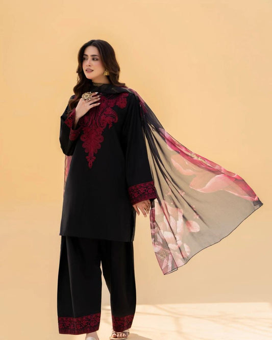 Zaroon Emb 3pc front