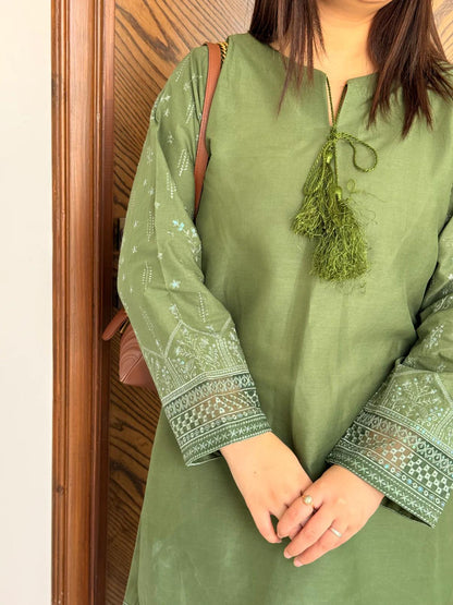 Minsha Lawn 2pc Suit