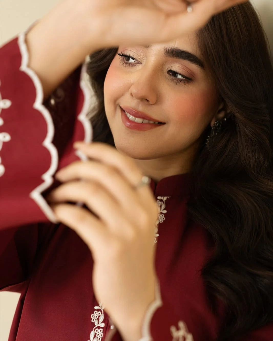 Parwaaz Emb 2pc detail
