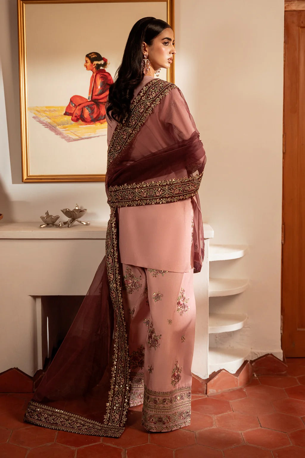 Zarqaa Emb 3pc detail