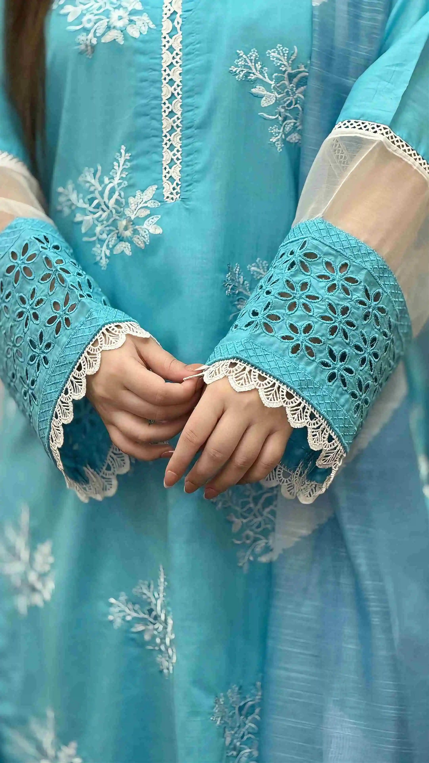 Horiya SkyBlue Emb 3pc