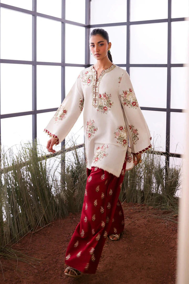 Saleeka Emb 2pc detail