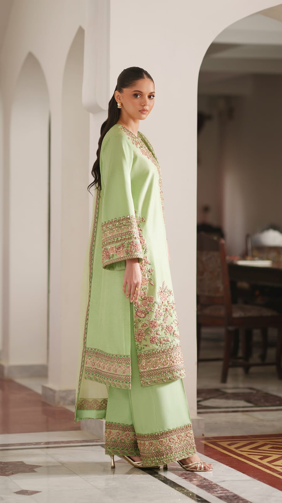 Sadaf Emb 3pc detail