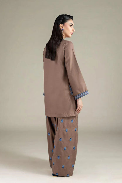 Aseer Emb 2pc detail
