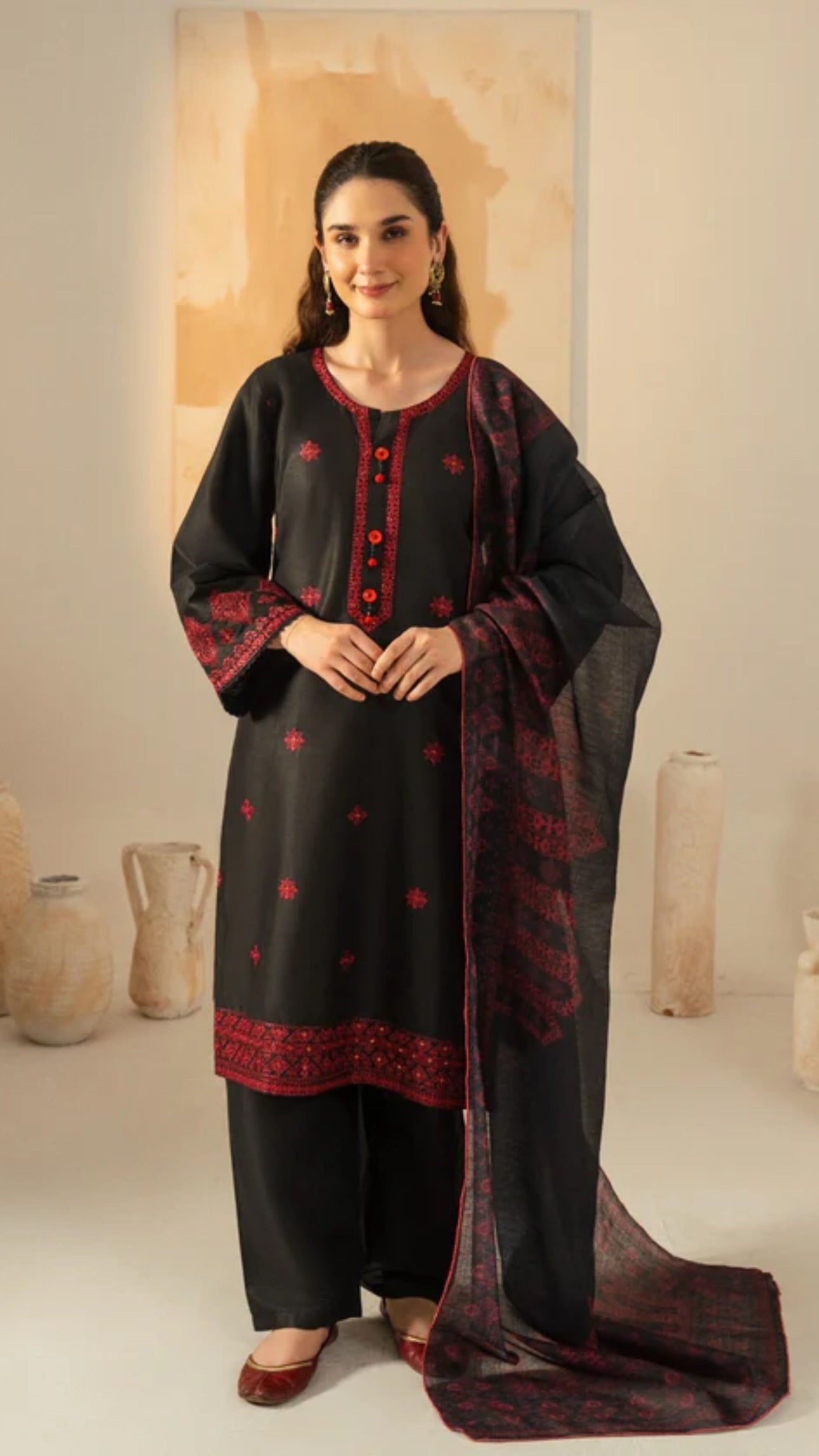 Saiyaara Emb 3pc front