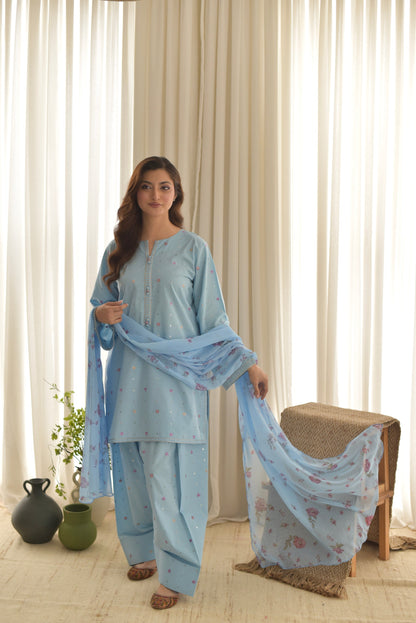 Kajal Emb 3pc detail
