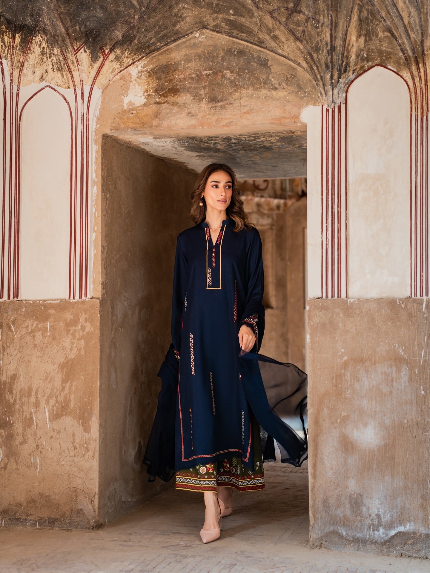 Rahat Emb 3pc detail