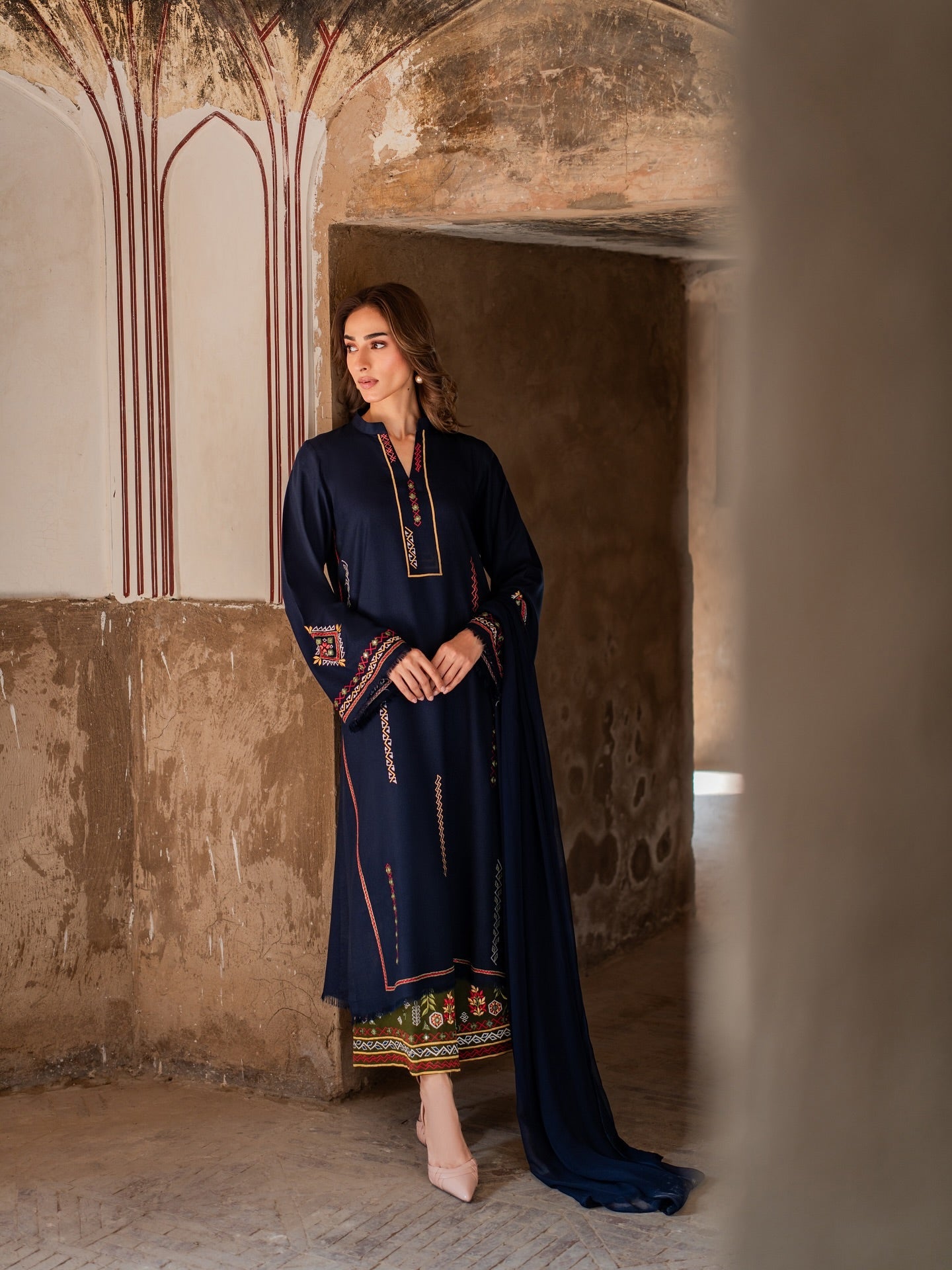 Rahat Emb 3pc detail