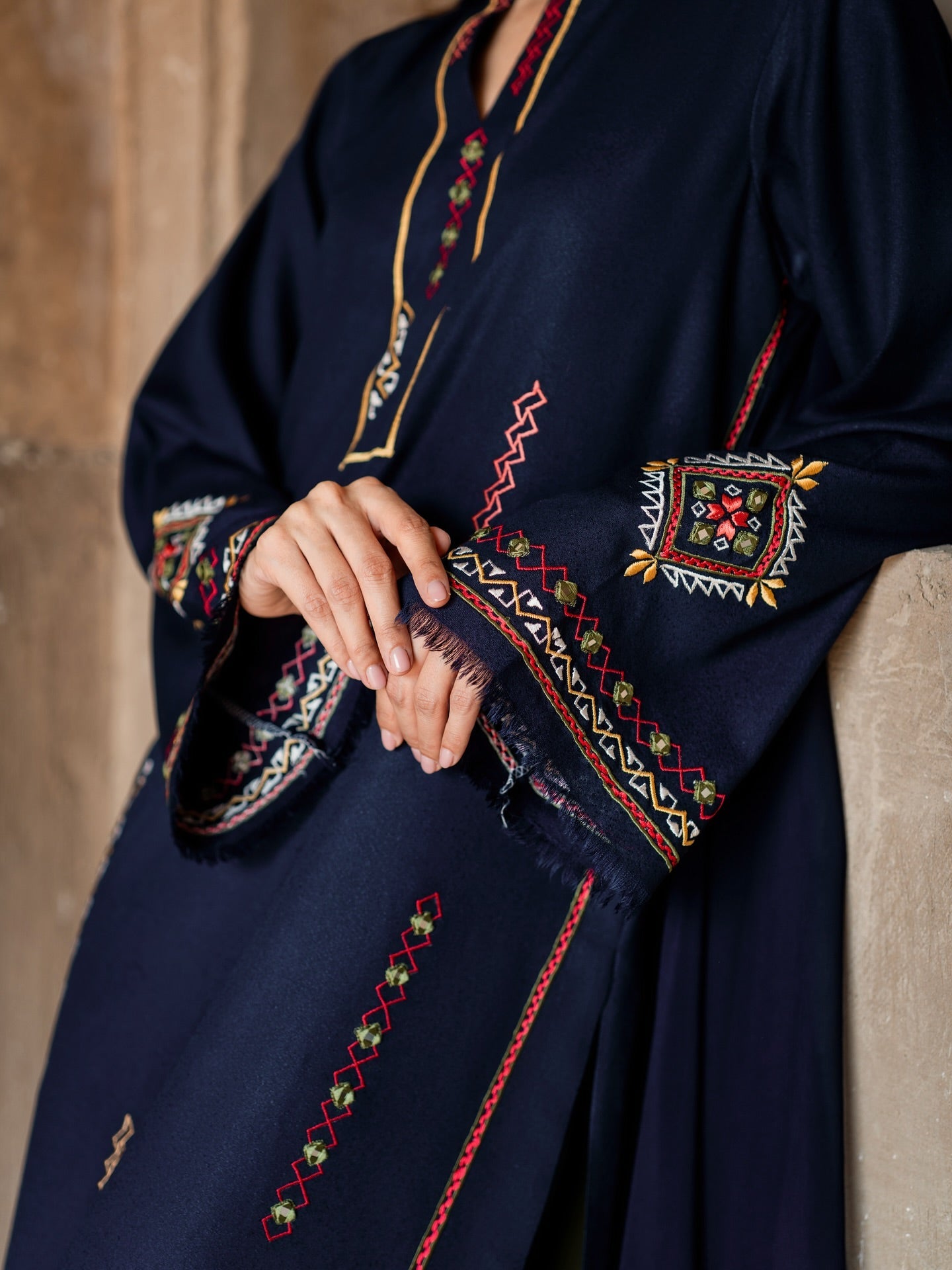 Rahat Emb 3pc detail